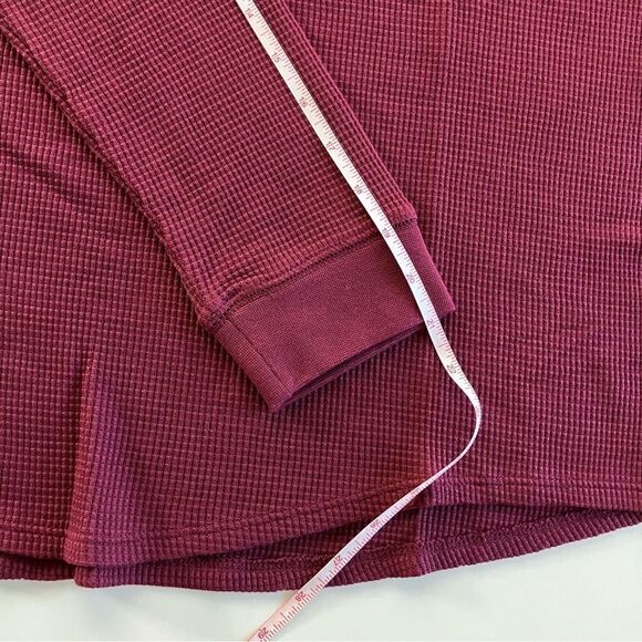 Faherty Oversized Waffle Crew - Picture 9 of 10